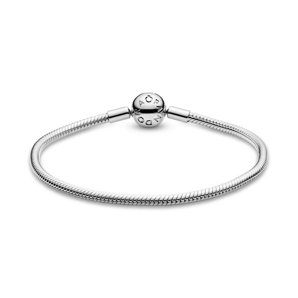 Pandora Moments - Snake chain silver bracelet with round clasp